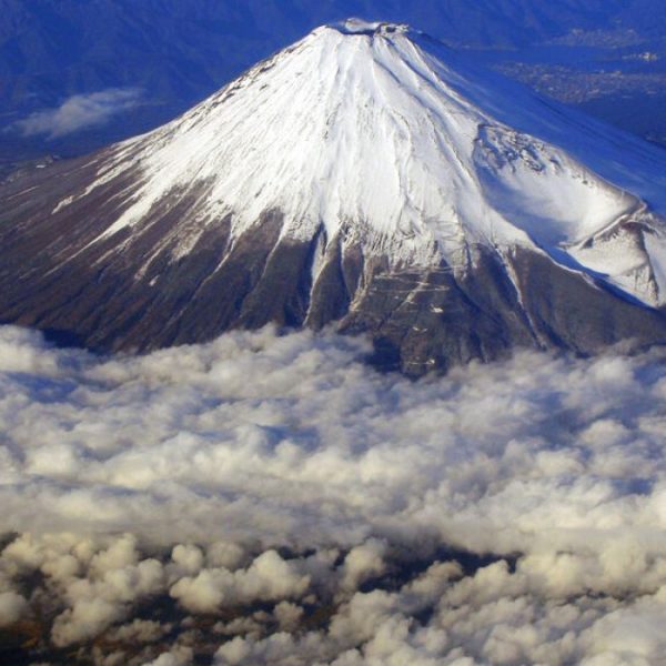 Japonya: Bilim insanları ilk kez “bulutlarda” mikroplastik buldu.