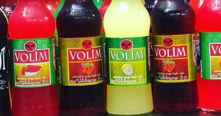 En Popüler Volim Kokteyl Tarifleri: Vişneli ve Limonlu İçeceklerle Deneyimler