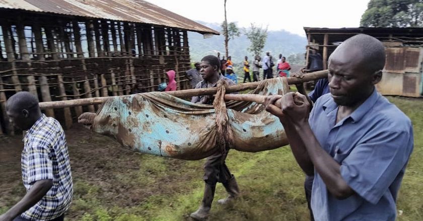 Uganda’da şiddetli yağışların ardından meydana gelen toprak kaymasında 20 kişi hayatını kaybetti.