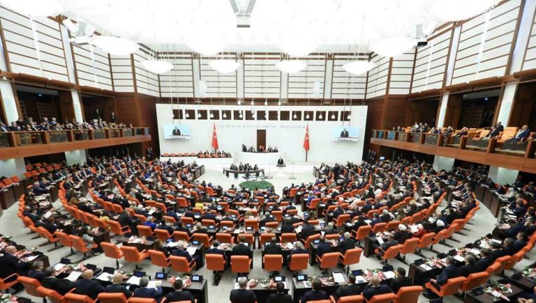 nau1zNVSbESByAR0EEB4FQ