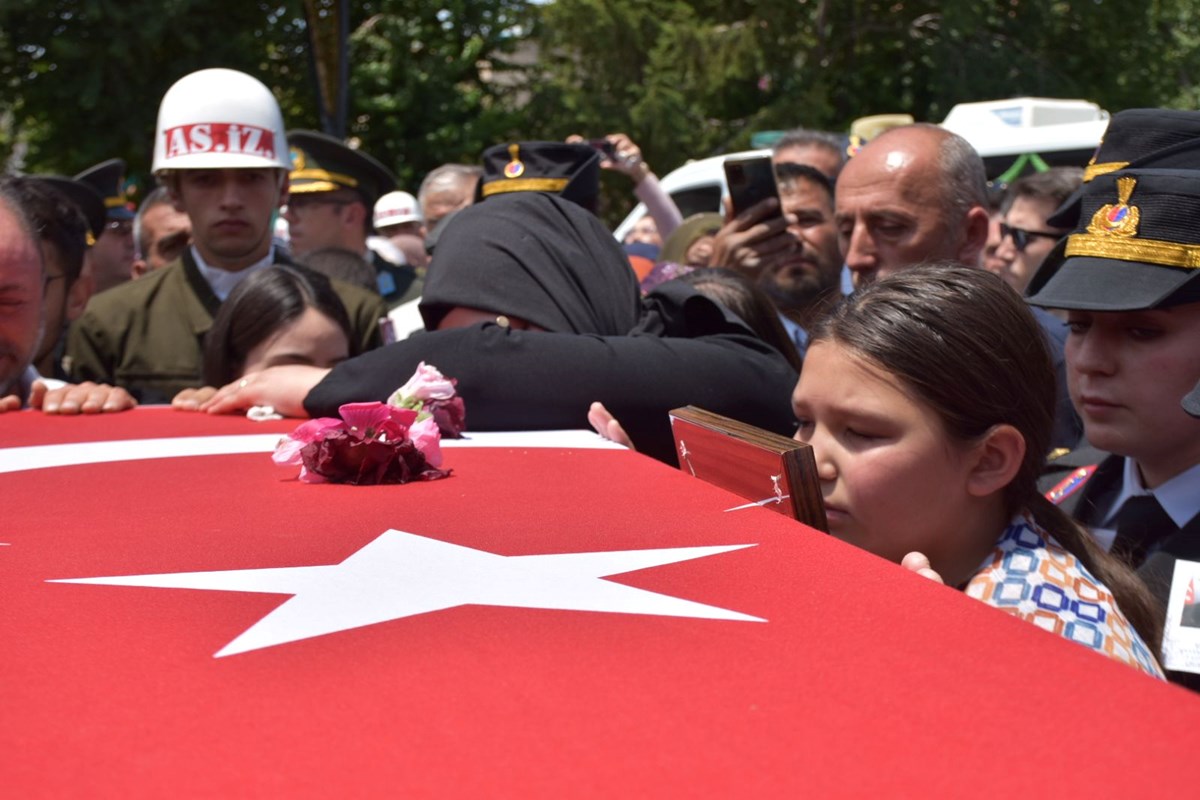 1751995218 7 Sehitlerin yarim kalan oykuleri Turkiye sehitlerini ugurladi