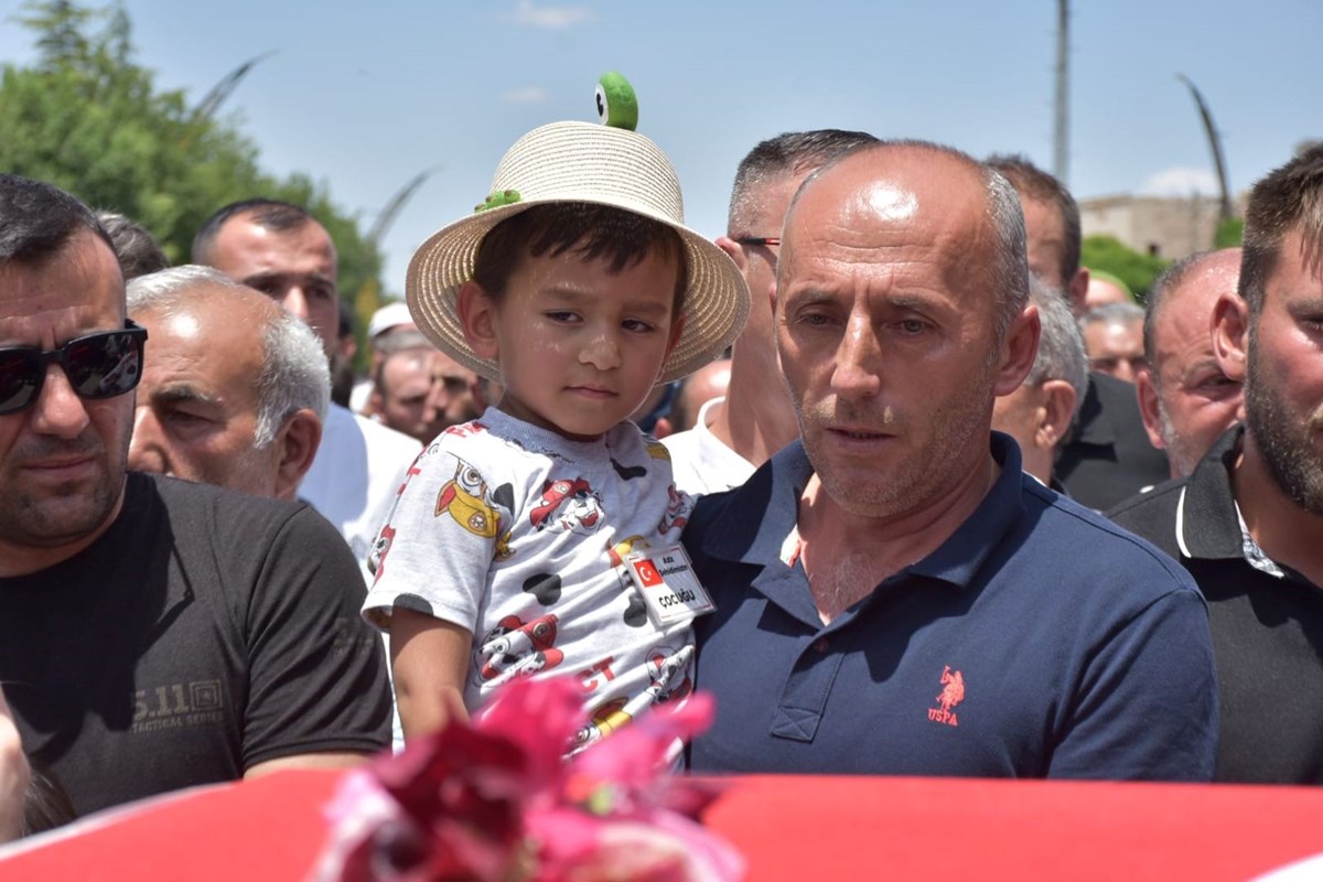 1751995219 851 Sehitlerin yarim kalan oykuleri Turkiye sehitlerini ugurladi
