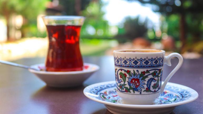 Uzmanlar rekor sıcaklıklarda uyarıyor: susuzluk beklemeden su için
