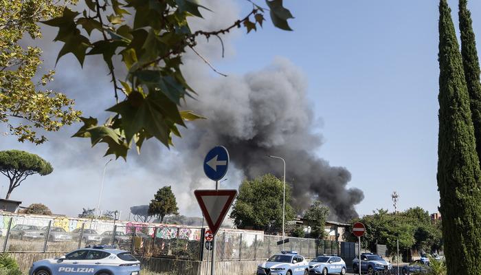 Roma'da bir akaryakıt istasyonundaki patlamada en az 10 kişi yaralandı 1 20523908