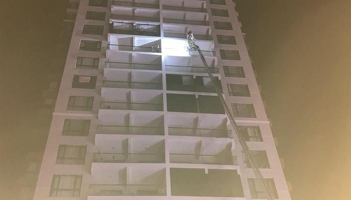 Ankara'da 26 katlı binada yangın paniği! Vatandaşlar tahliye ediliyor, dumandan etkilenenler oldu 1 20582417