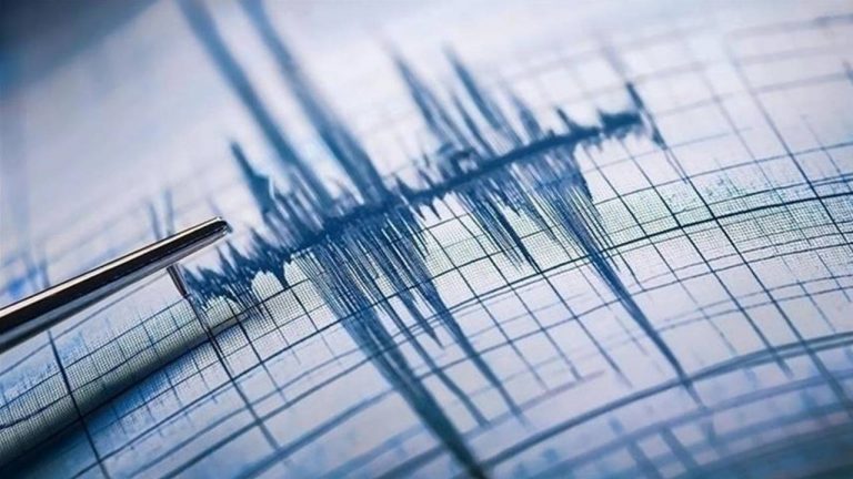 Rusyada deprem alarmi Kamcatka bir saatte uc kez sallandi