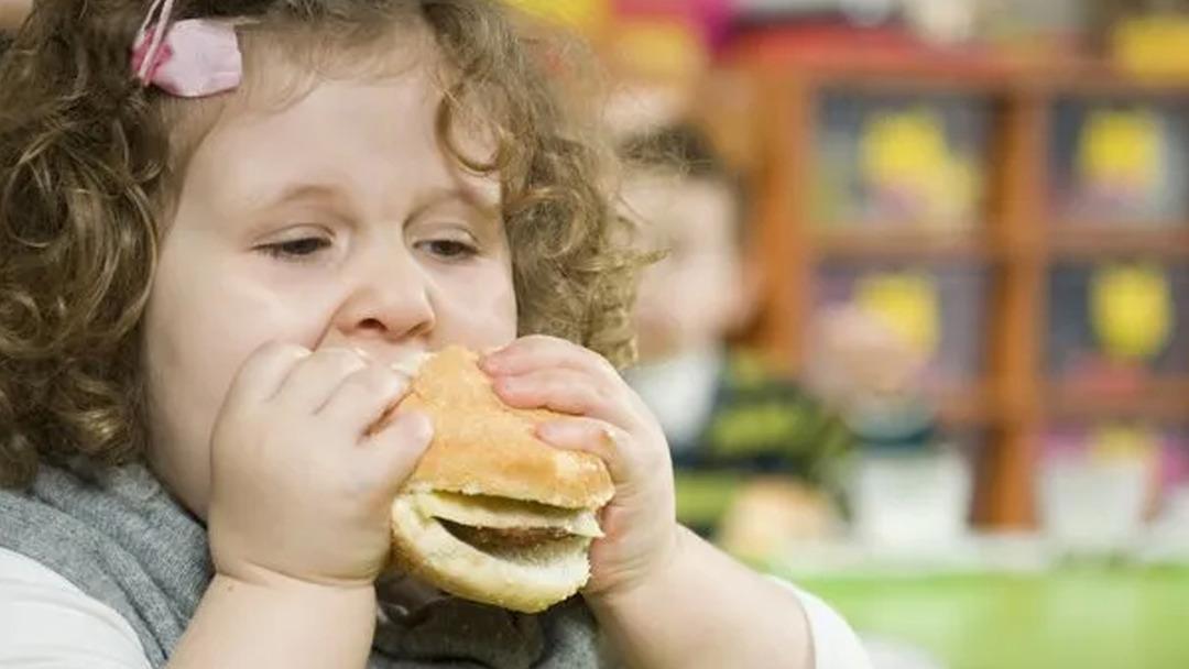 Ebeveynlerin dikkati! Obez çocuk sayısı, obez olmayan çocukların sayısını geçti 3