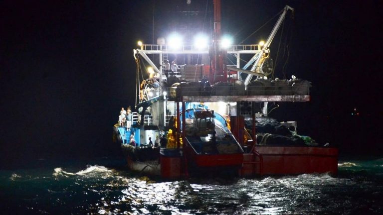 Sinopta balik avlama sezonu basladi Ozgur Ozel acilista dumene gecti