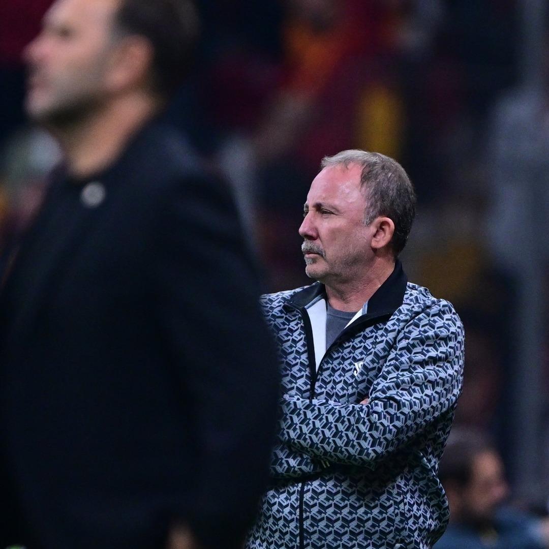 Besiktas teknik direktörü Sergen Yalçın Galatasaray hayranları sayesinde! Çok teşekkür ederim, onların var olmasına izin verin ... 2
