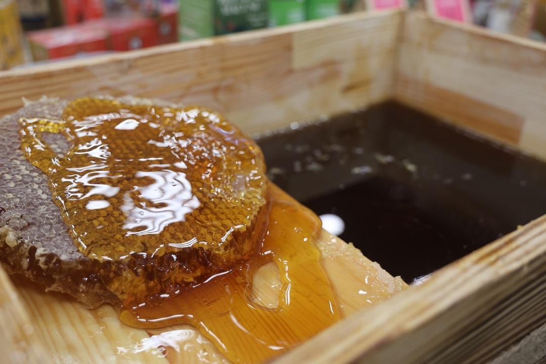 Boğaz enfeksiyonuna karşı doğal destek: Zencefil ve bal karışımlı tarif... 4 Boğaz enfeksiyonuna karşı doğal destek: Zencefil ve bal karışımı tarifi... 4